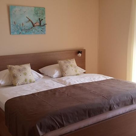 Rooms Vukusic 拉布 外观 照片